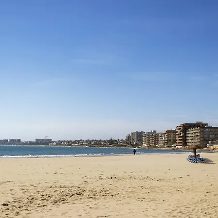 Pink El Faro Апартаменти *