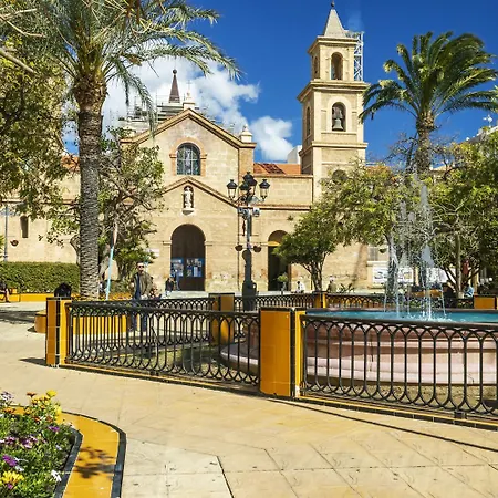 Pink El Faro Апартаменти